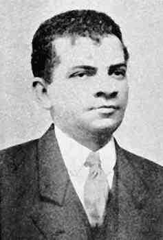 O escritor Lima Barreto em 1917.